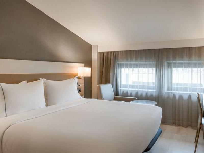 8939947DD2AA216D7D16BBB7614812F3