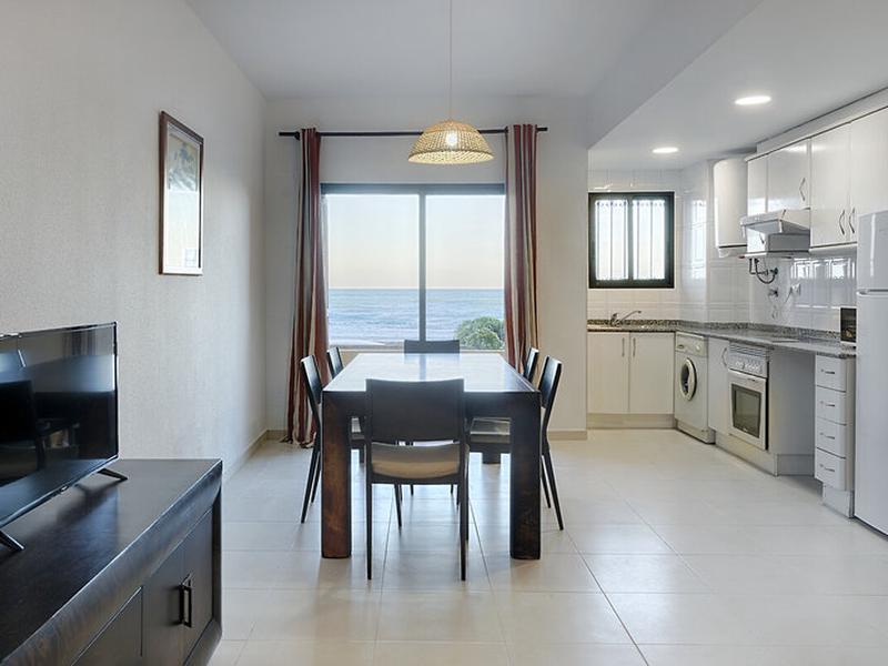 65EA29F75F731C5BB8CC38ADBF2B4A04