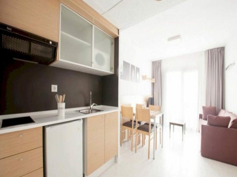 44C00AB103A20D919D174E8057F4DADB