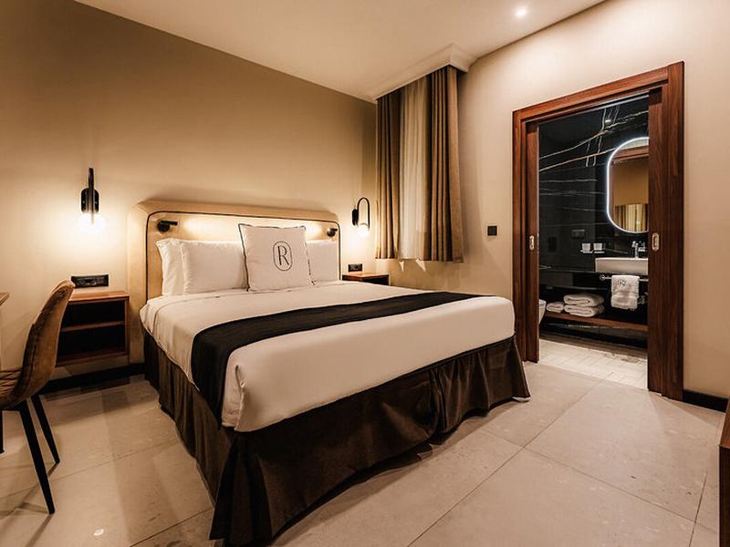 AE32F099B54706DE422FCA843E5E6304