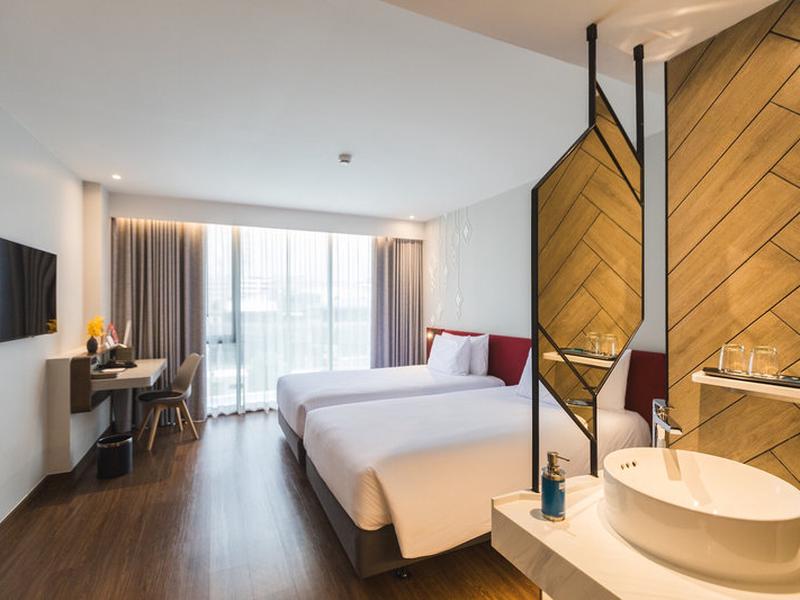 455E3183DF7569F5BCF81B54A5DE9FF1