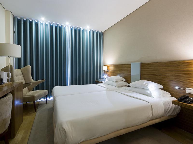 59EF3C945708B977590B3523A0EF92B0