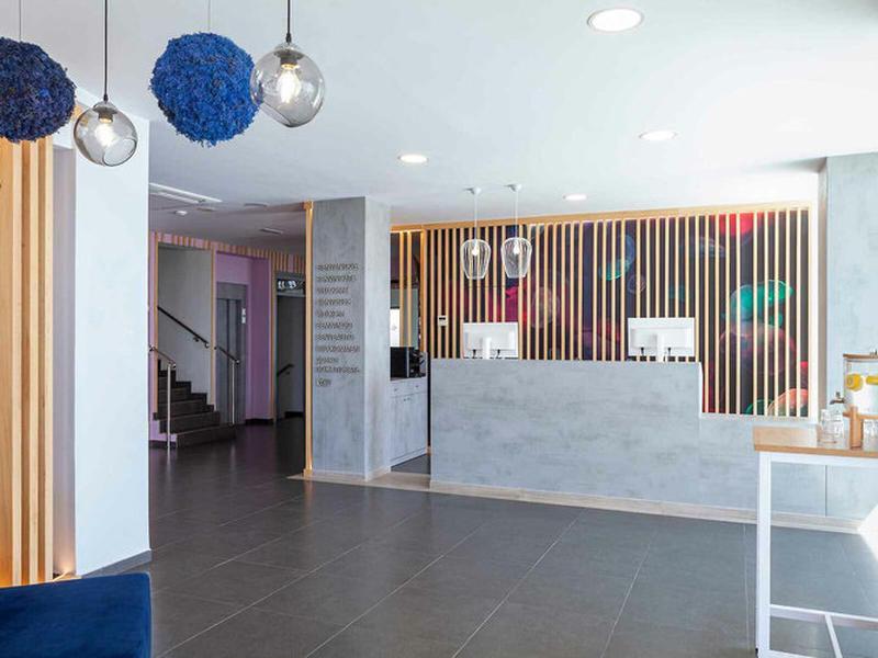 7A40FC4DA35282E9921399C24ABA277C