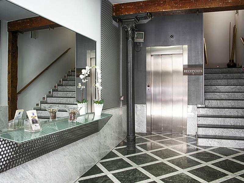 F85F9AF86590AE9EBE2DC98B0FBFF5B1