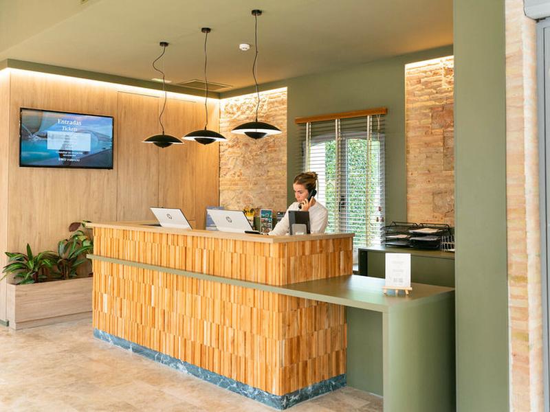 D52C705C591204BC2D7CB45AEB584155