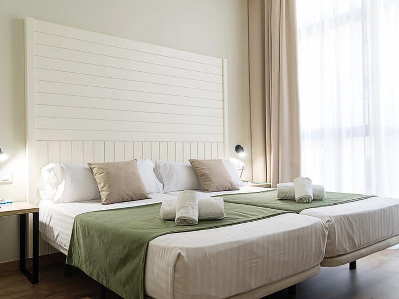 B132CDB9DF8157DA8C98CA80F7A69074