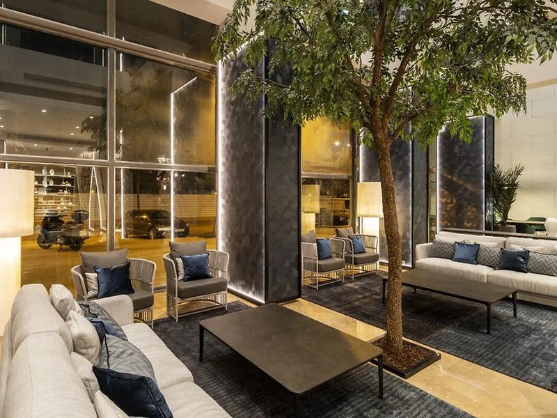 05C053236570880518143A9F7BB80647