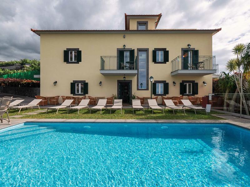 9BC35E38AC9D6A590F6A8810736B2D5E