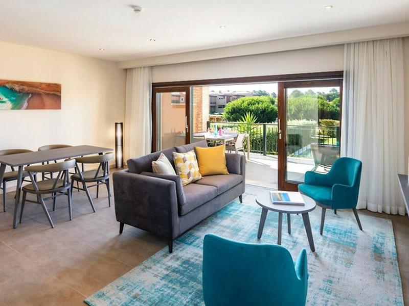 19BCAFEA5B5E8CCF53897B4E02E42760