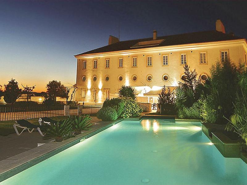 FD6A49E39F1E48C7DE30A95AFADE085C