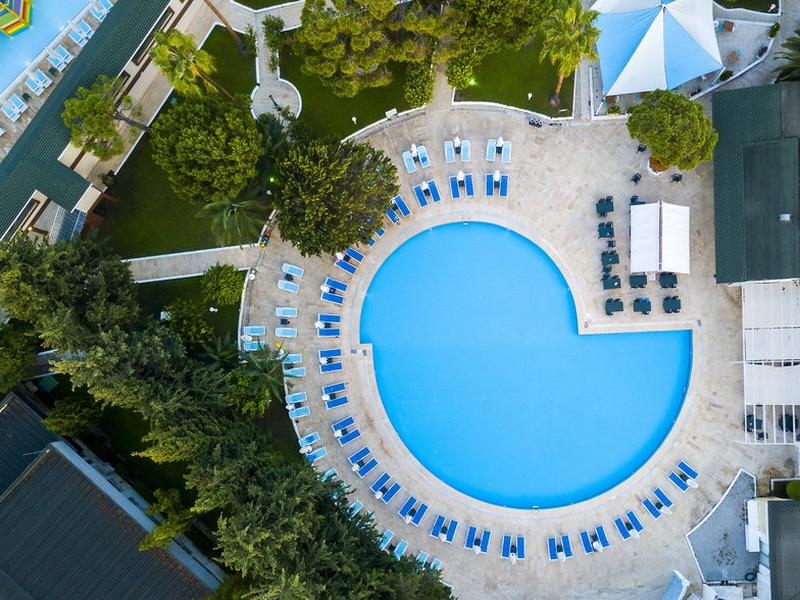 E4E3C3B3D79CDE4CE0FBC6A9F5F57A95