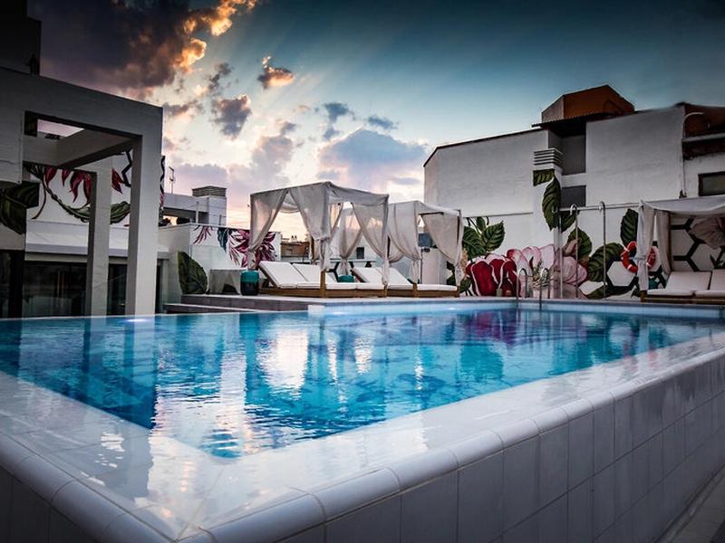 6753146898B43B0495E596E3BC18B2FB