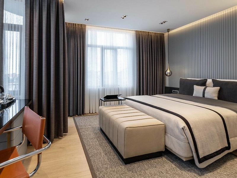 808228C041E56C8E64E55544630C4360