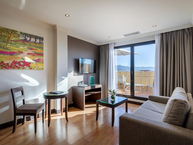 F3AA5075813D57AE026FF8C4AA542C21