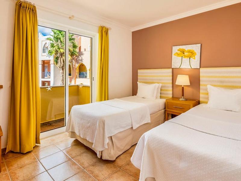 6FE2E2A4B8E4BA2A9140843613156177