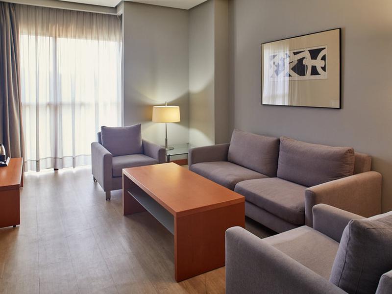 F3B5AA6DA5200117F55C2850609B646B