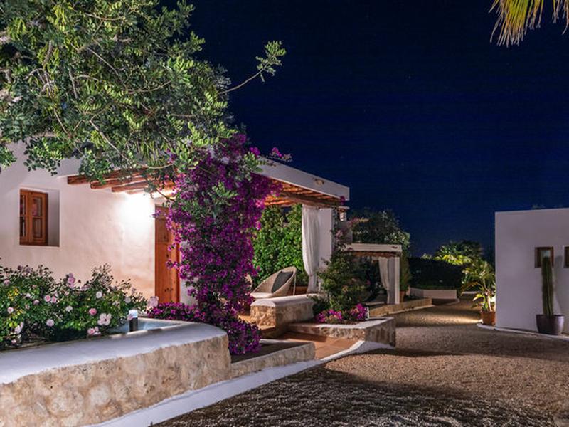 21B0B588805625A0465E2E57C3C7E13C