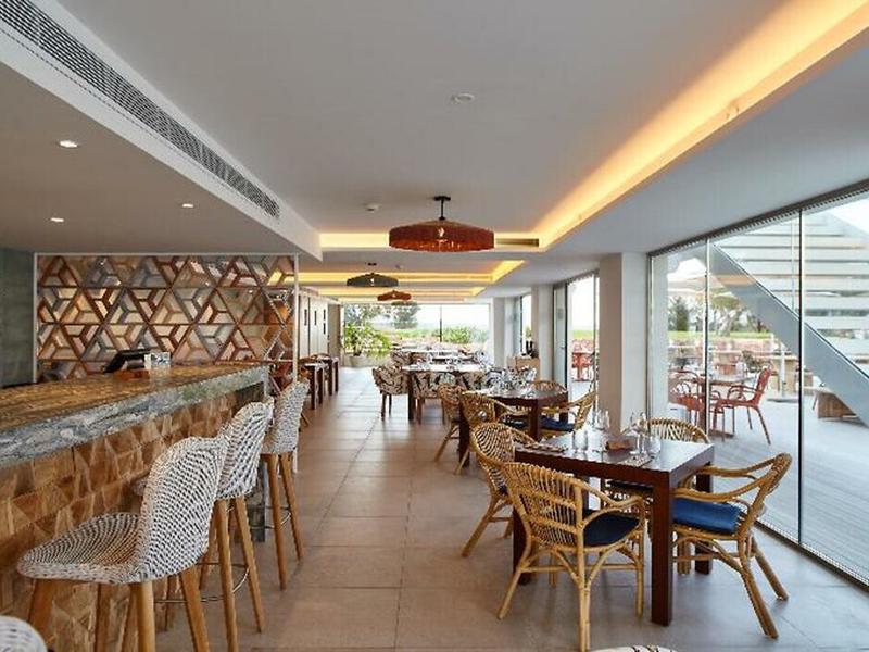 D5F0FADEF7B6B001F318F8949272F5E3