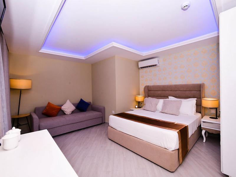 6EBEC9AB51B819C9F4DF525588217D8E