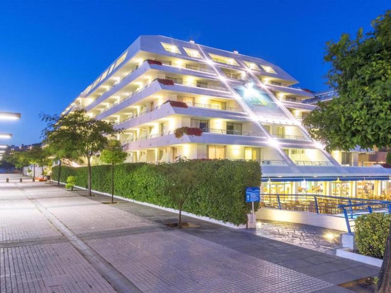 4249833EAA766B1301226EFA64A83771