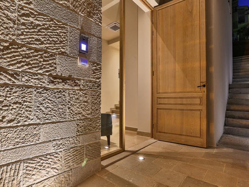 A1689D7AE276B17CADEBA77CE83BC76C