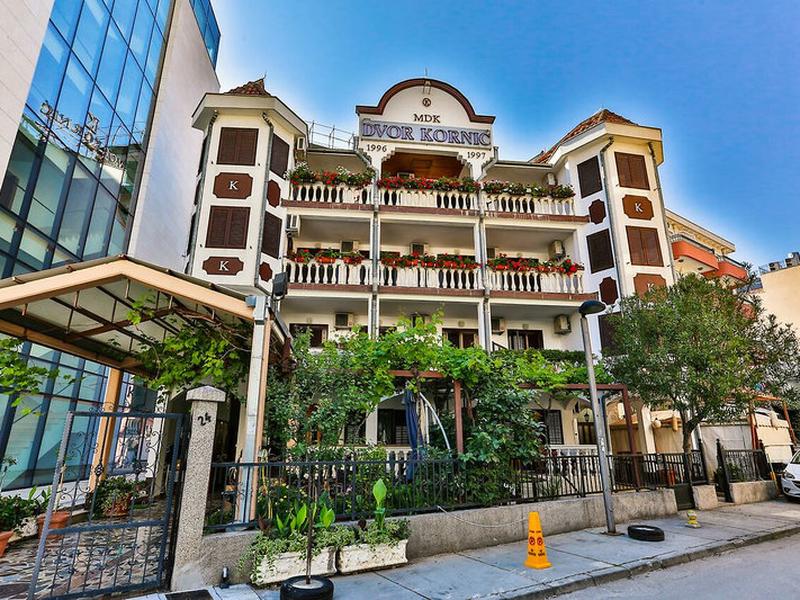Villa Dvor Kornic