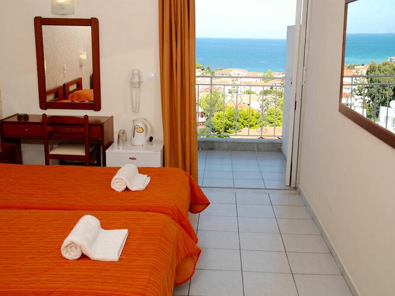 EFB052DF52AF37C7F900648E468903BA