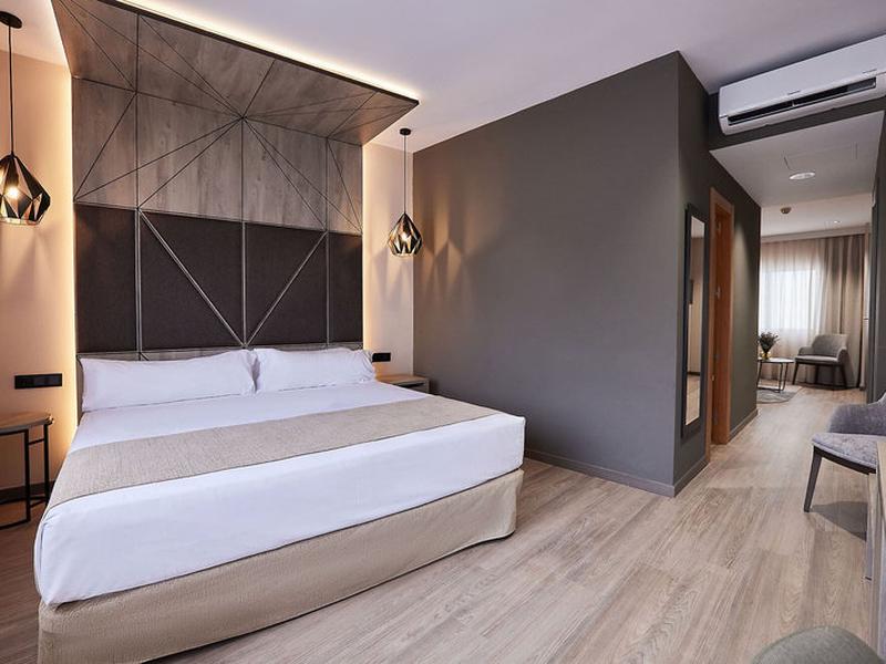 C18FDB15EB39A3B069DB8F3663BA2899