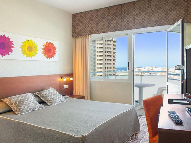 FB4A4B72B043F5BAC80114123785E5DD