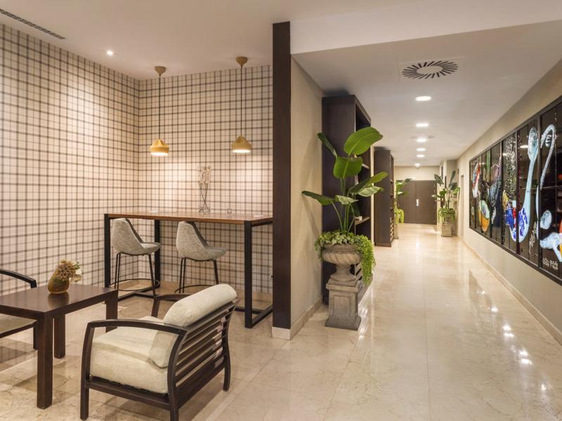 58B072FDA4E2F0A1E3C811F289640185