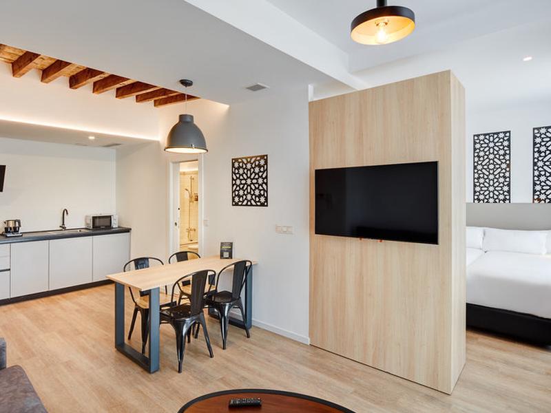 E41F2E00D4E23F9976568664A8A9D18A