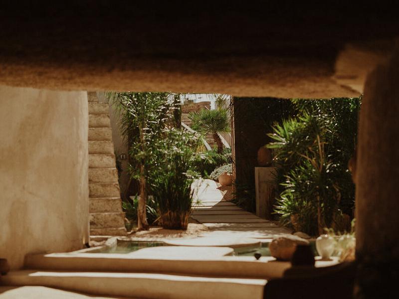 E9349B7995F699979F97C7C204BACF66