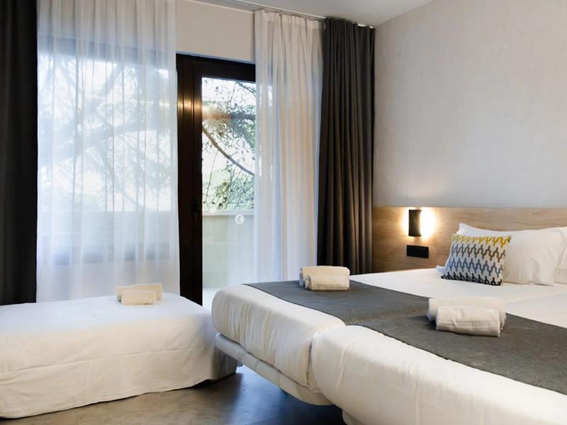 4FBADAF59CB548D0AA015911A28F8217