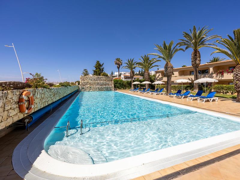 2E7C8166C2784DDE28CC7A79E5C61FBF