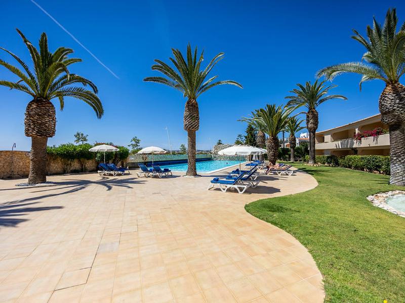 7FF3A4B22DC79F8DCC0E25AF998C2D2E