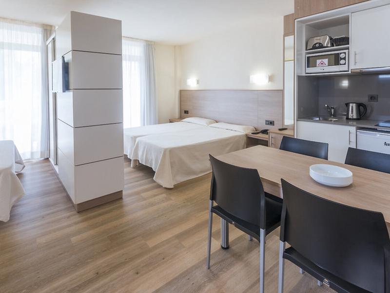 6581DFCB6454EE0590BE5EA01AFB58C6