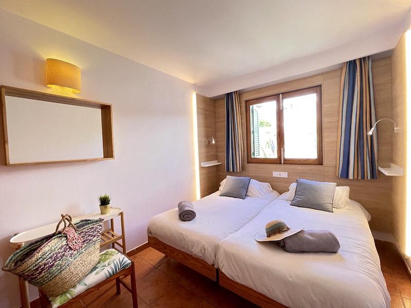 FA228BBBB92A435DE336DBB2D359C4BD