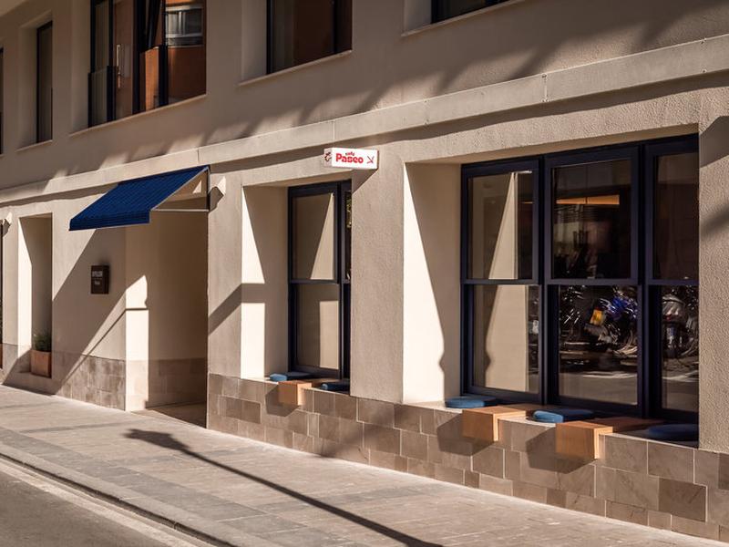 3F5336E8225C090F8C2F7E3C4A59C33D