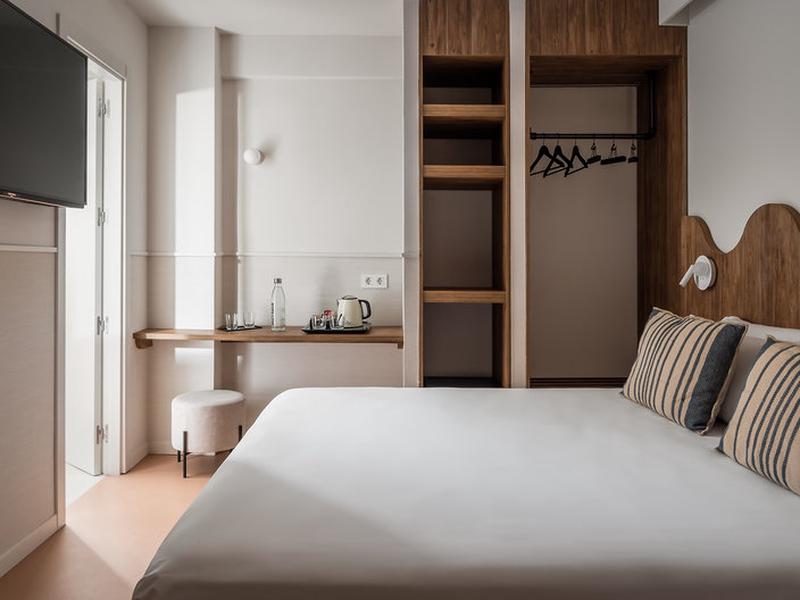 ADEF2C516369EAB5A5EE0B3B011E35B6