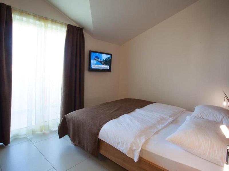 DE6430C314CEF3DC4B10ECEB18994061