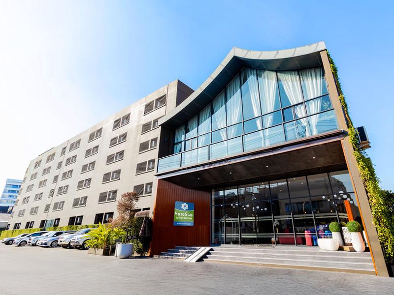 3BCA47A8670E5369E4D579A4E6A44F01