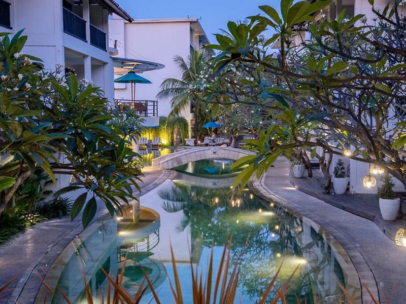 CB53B2E11460CDCF9E858DD8439208FF