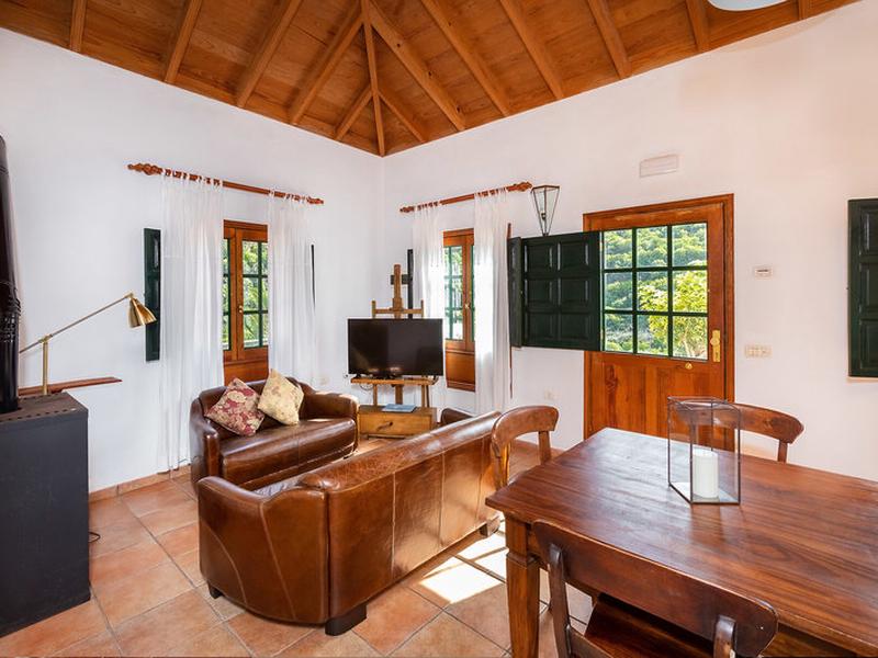 A17C8EC57BA8B0CC79BEFA22802AA91D