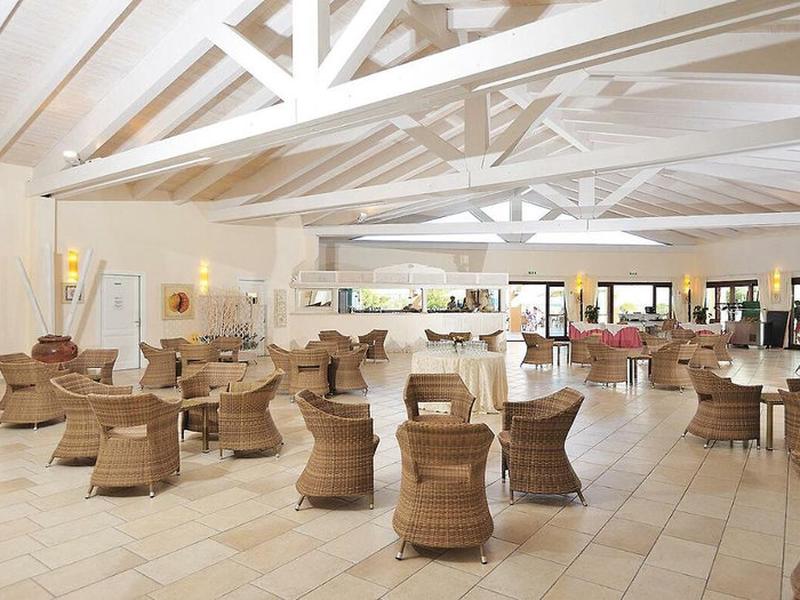 9537AA355F874979C06685BE4C0E48D4