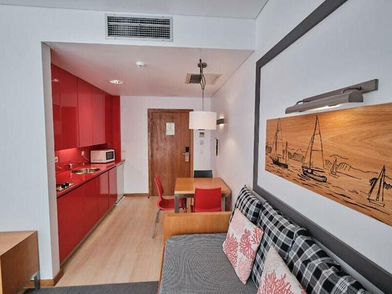 E72B6903764742BA863E37BB7C52D87A