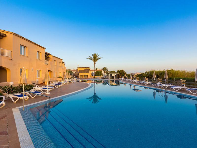 CEDE8BAE16983EDE72F5A3A2A7BFC10F