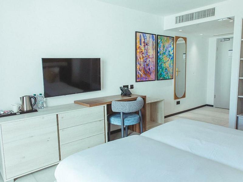 E3EF0FCFF90D75582037D3813C46FA61