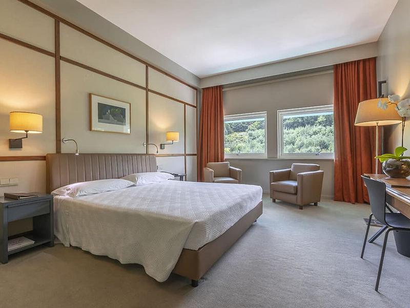 4C068B5B3218BE5C9844AEA90A594FB4