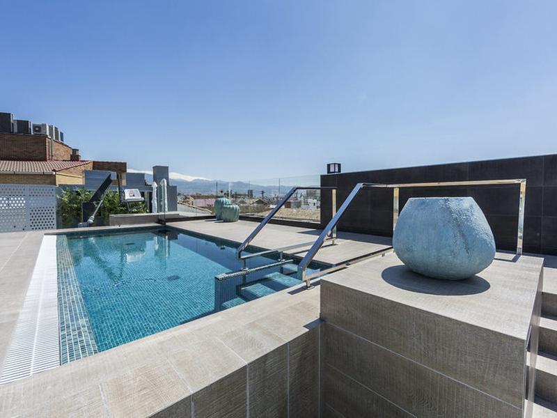 D0943198C892D2171D180E2A86DA2ADE