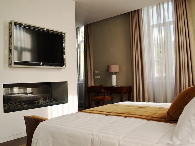 D4E2F1E73A90D1EB7D455D5E71B8A929